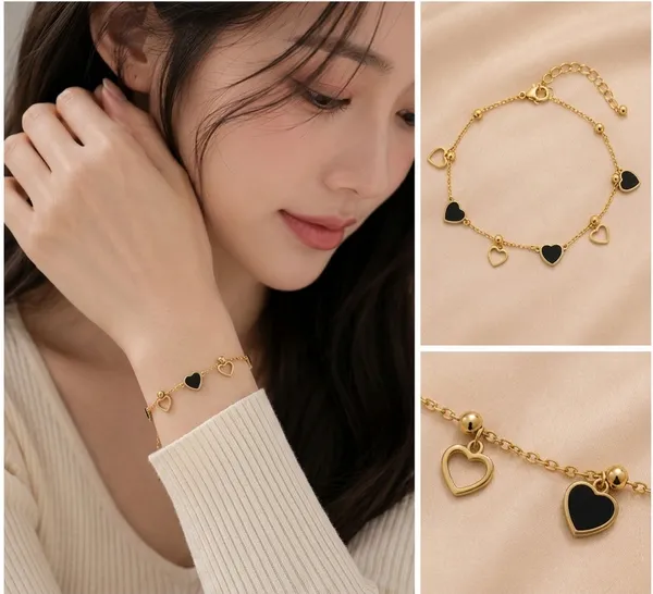 Gold_Tone_Heart_Charm_Bracelet_for_Women