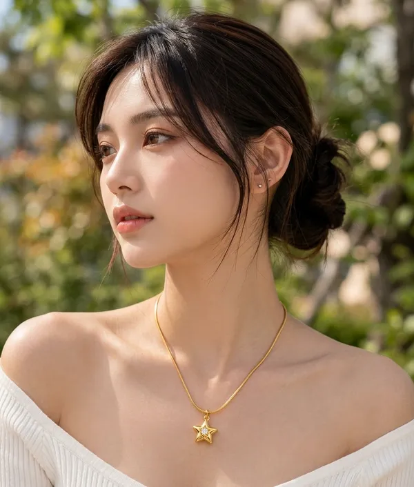 Gold_Tone_Heart_And_Star_Pendant_Necklace_for_Women