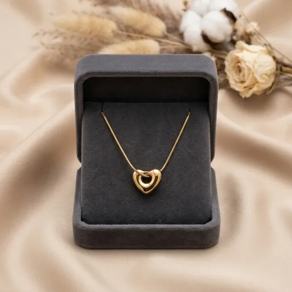 Gold_Tone_Heart_Pendant_Necklace_for_Women