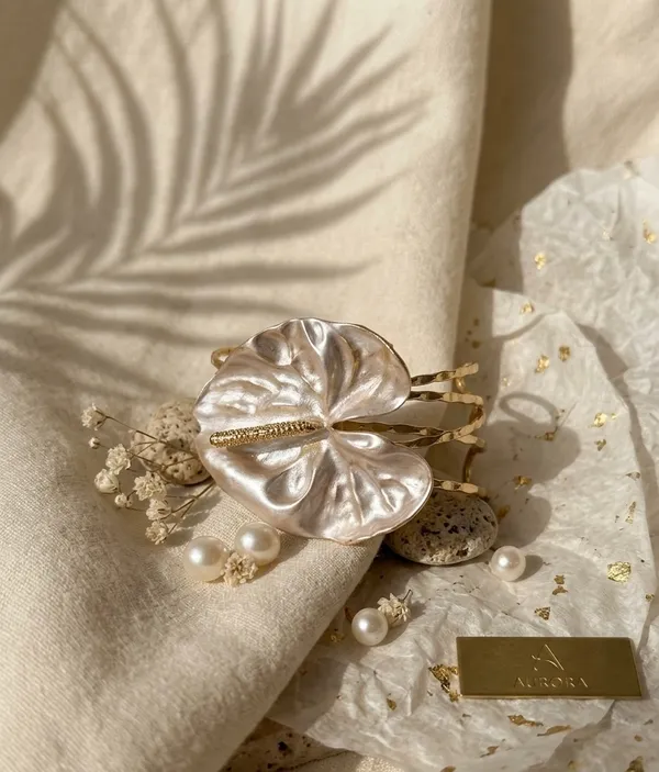 Anti-Tarnish_Gold_Tone_Hammered_Cuff_Bracelet_With_Silver_Tone_Petal