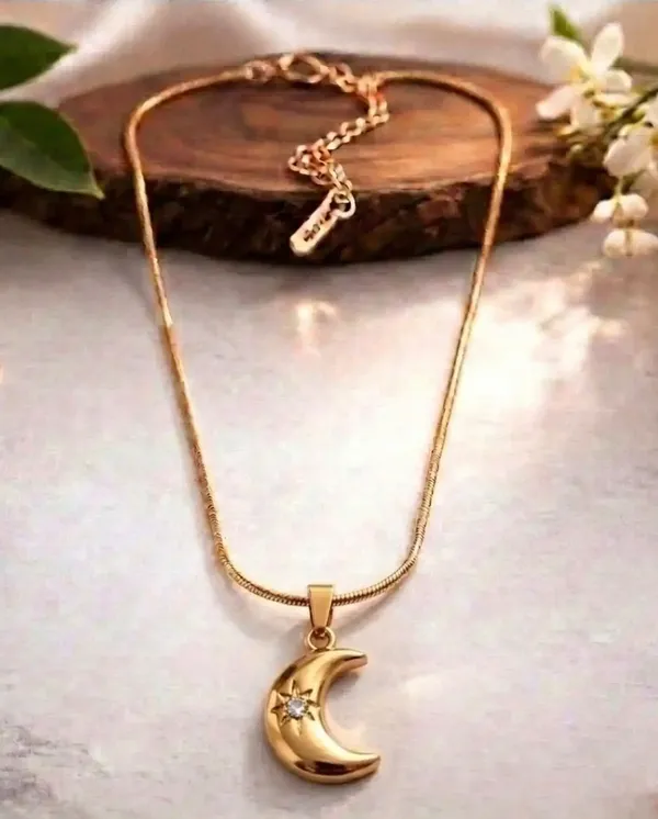 Gold_Crescent_Moon_Pendant_Necklace_for_Women