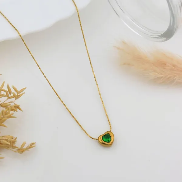 Gold_Tone_Green_Heart_Pendant_Necklace_for_Women