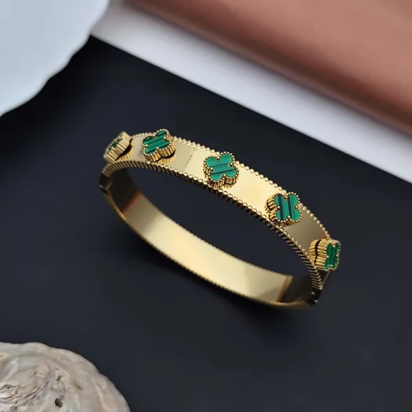 Gold_Tone_Green_Motif_Bangle_for_Women