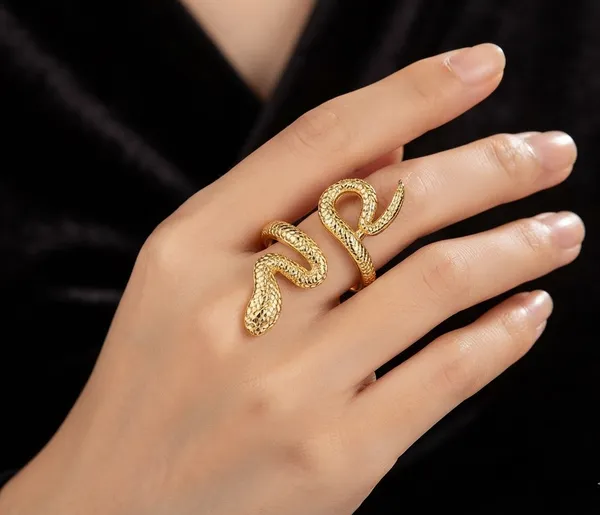 Gold_Tone_Textured_Snake_Ring_for_Women