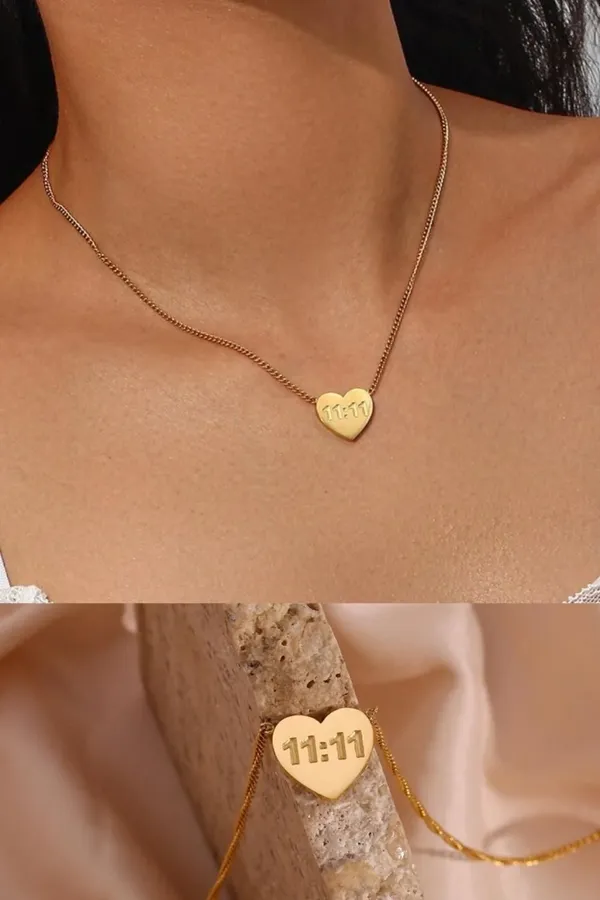 Gold_Tone_Heart_Pendant_Necklace_for_Women