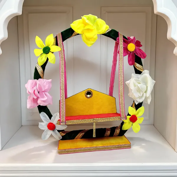 Wooden_Green_Yellow_Circle_Jhula_For_Laddu_Gopal_Ji