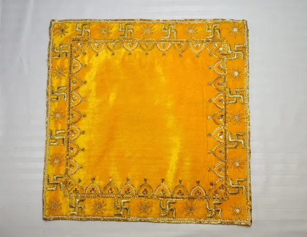 handmade_aasan_yellow