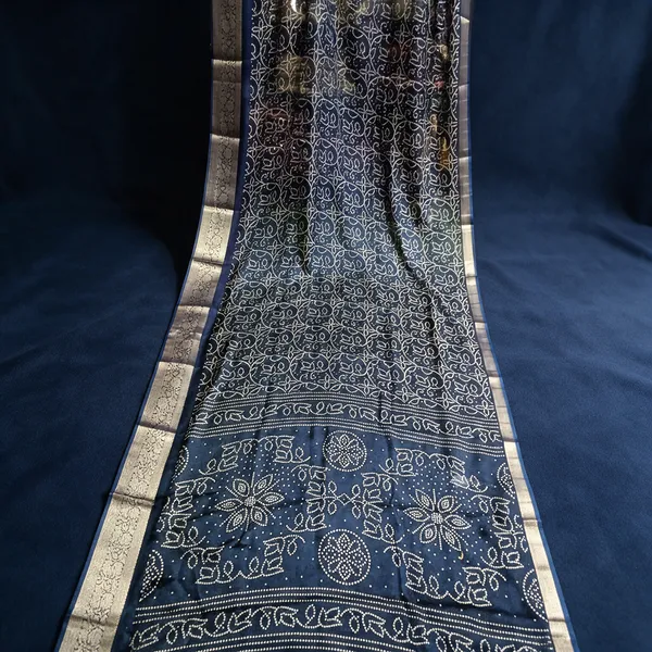 Navy_Blue_Printed_Saree_For_Women