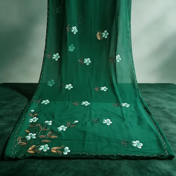 Green_Floral_Embroidered_Saree_For_Women