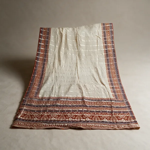 Cream_Printed_Saree_For_Women