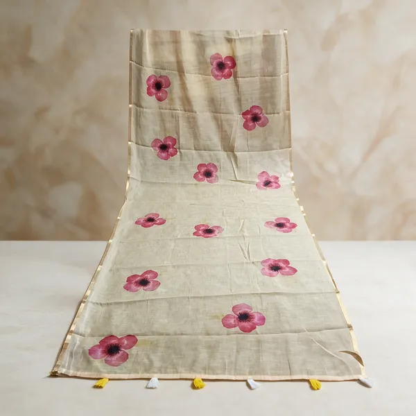 Beige_Sheer_Floral_Print_Saree_For_Women