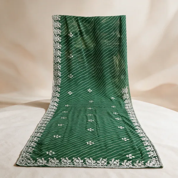 Green_Embroidered_Saree_For_Women