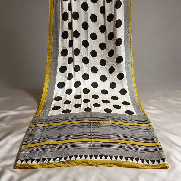 White_Black_Polka_Dot_Saree_For_Women