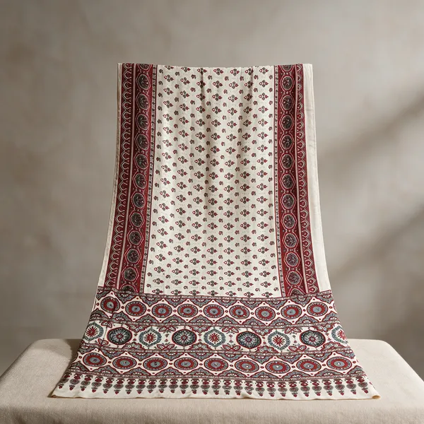 Cream_Printed_Saree_For_Women