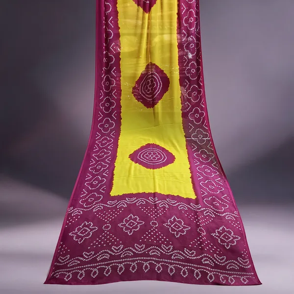 Yellow_And_Magenta_Bandhani_Print_Saree_For_Women