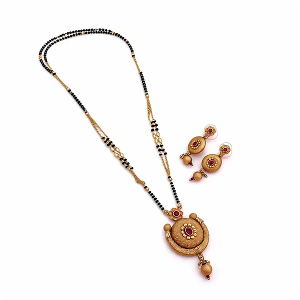 Gold_&_Black_Bead_Round_Pendant_Mangalsutra_Set_For_Women