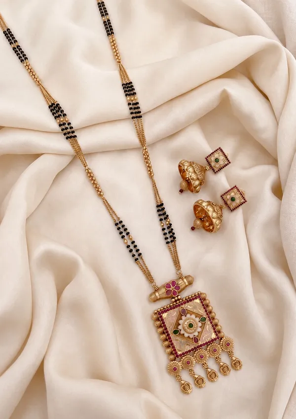 Gold_&_Black_Bead_Traditional_Mangalsutra_Set_For_Women