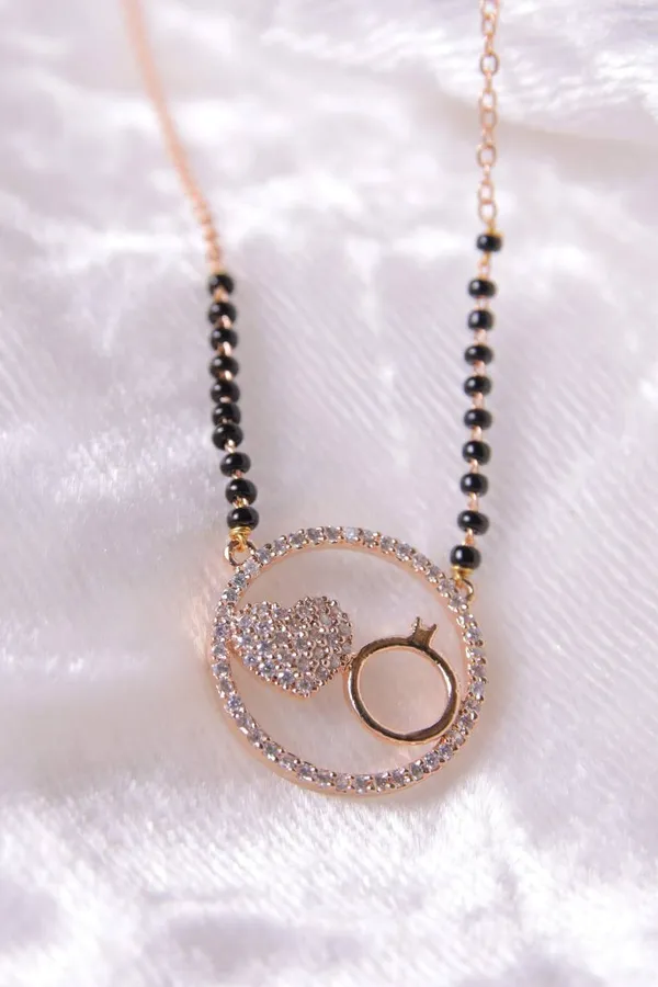 Rose_Gold-Tone_Black_Beaded_Pendant_Necklace_for_Women