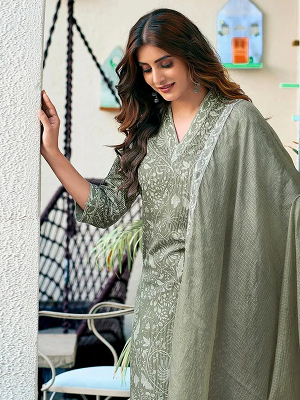 Grey_Rayon_Printed_Kurti_Pant_Dupatta_Set_For_Women