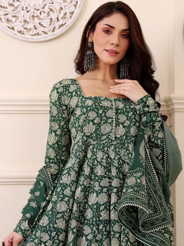 Dark_Green_Rayon_Printed_Kurti_Set_For_Women