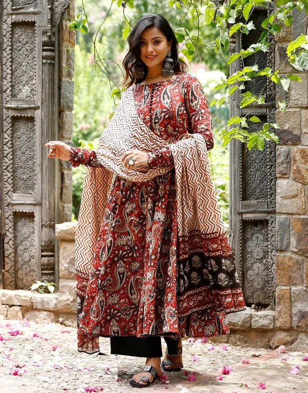 Red_Rayon_A-Line_Printed_Kurta_Set_For_Women