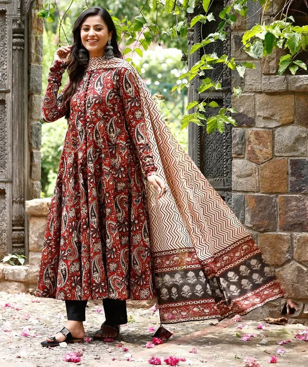 Red_Rayon_A-Line_Printed_Kurta_Set_For_Women