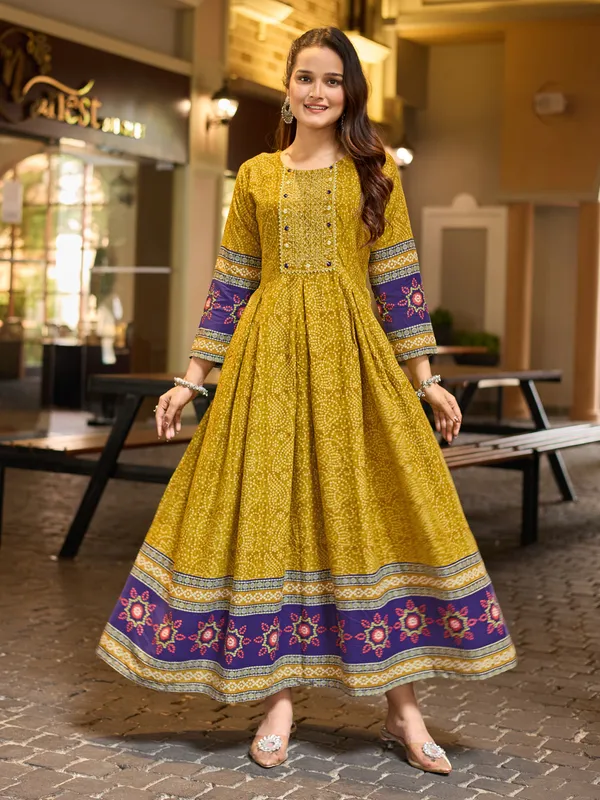 Mustard_Rayon_Printed_Flared_Anarkali_Kurta_For_Women