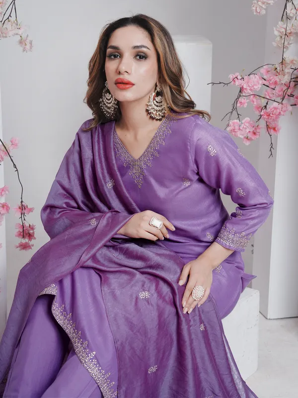 Purple_Rayon_Shimmer_Straight_Kurta_Set_For_Women