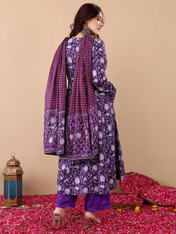 Purple_Rayon_Floral_Print_Flared_Anarkali_Suit_Set_For_Women