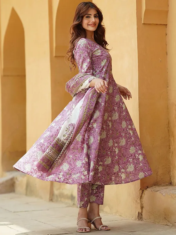 Purple_Rayon_Floral_Print_Kurta_Set_For_Women