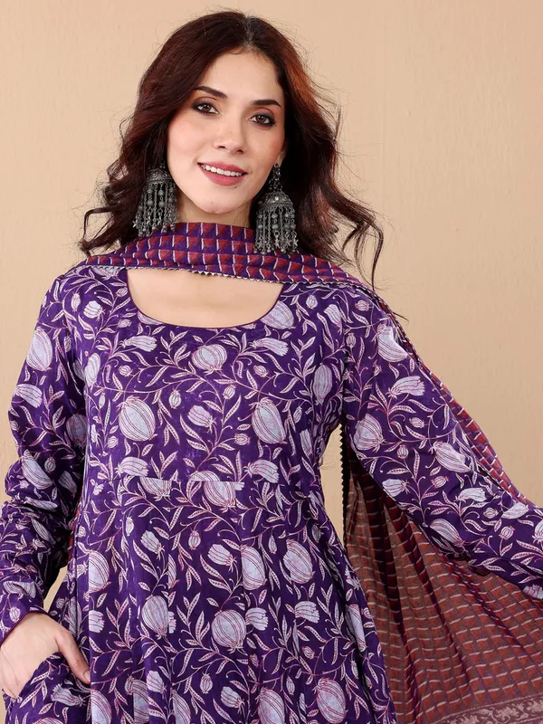 Purple_Rayon_Floral_Print_Flared_Anarkali_Suit_Set_For_Women