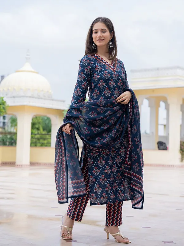Navy_Cotton_Straight_Printed_Kurta_Set_For_Women