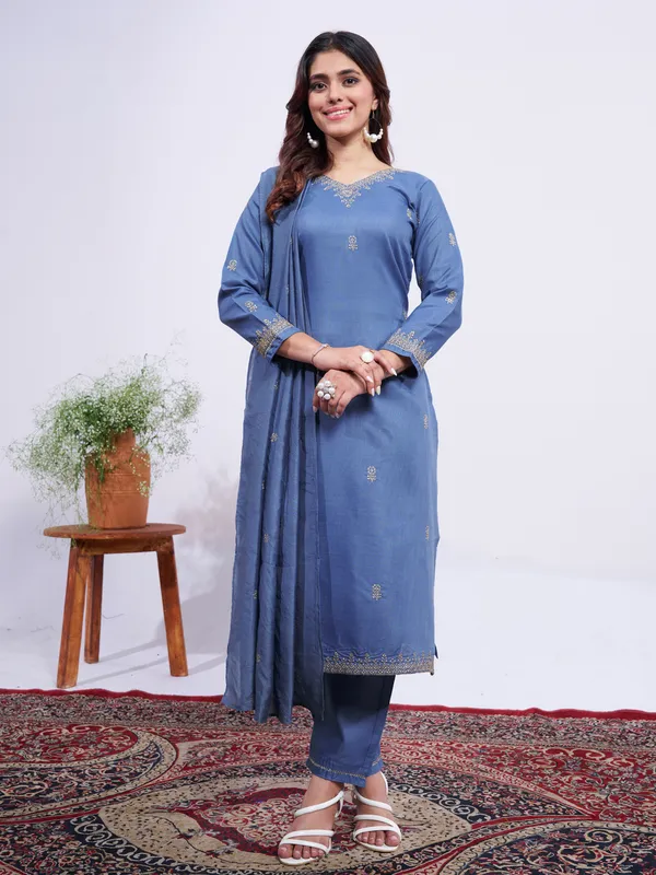 Blue_Rayon_Straight_Embroidered_Kurta_Set_For_Women