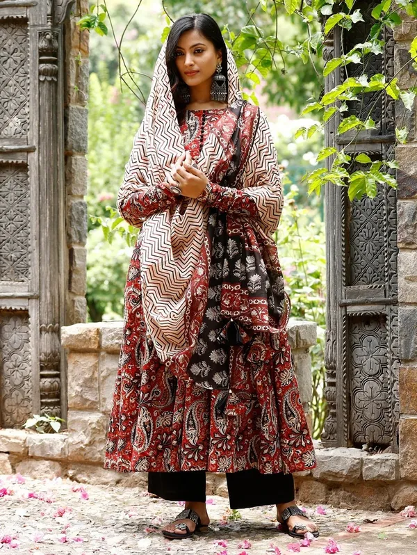 Red_Rayon_A-Line_Printed_Kurta_Set_For_Women