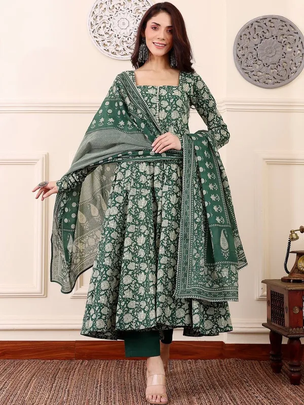 Dark_Green_Rayon_Printed_Kurti_Set_For_Women