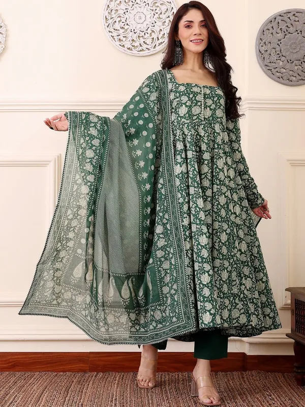 Dark_Green_Rayon_Printed_Kurti_Set_For_Women