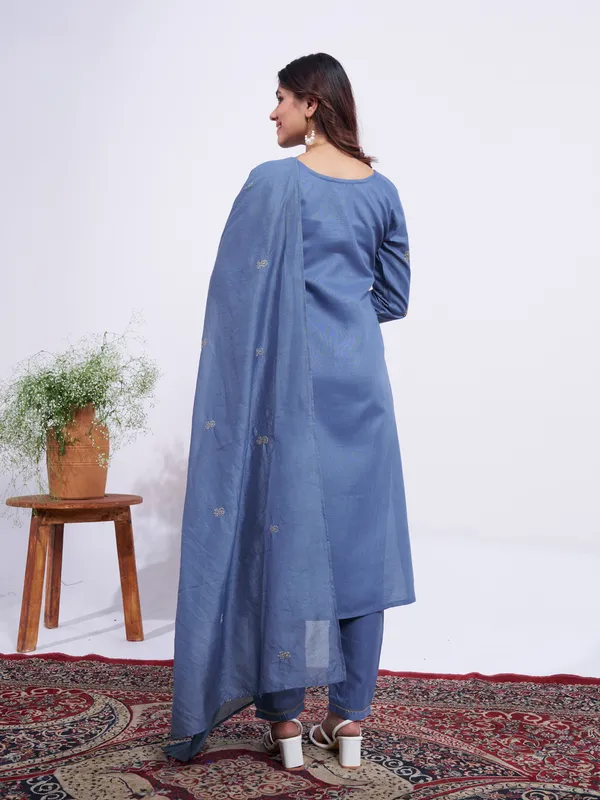 Blue_Rayon_Straight_Embroidered_Kurta_Set_For_Women