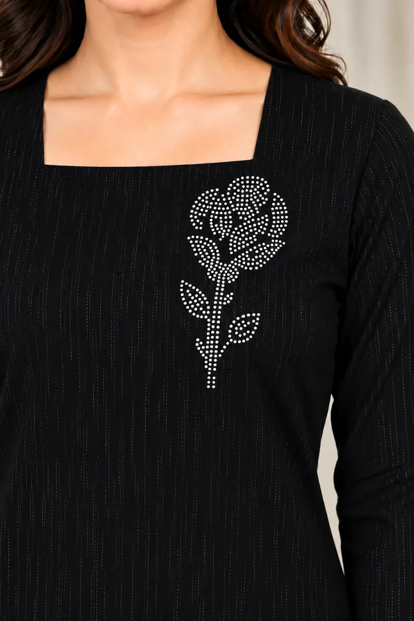 Black_Straight_Fit_Kurti_for_Women
