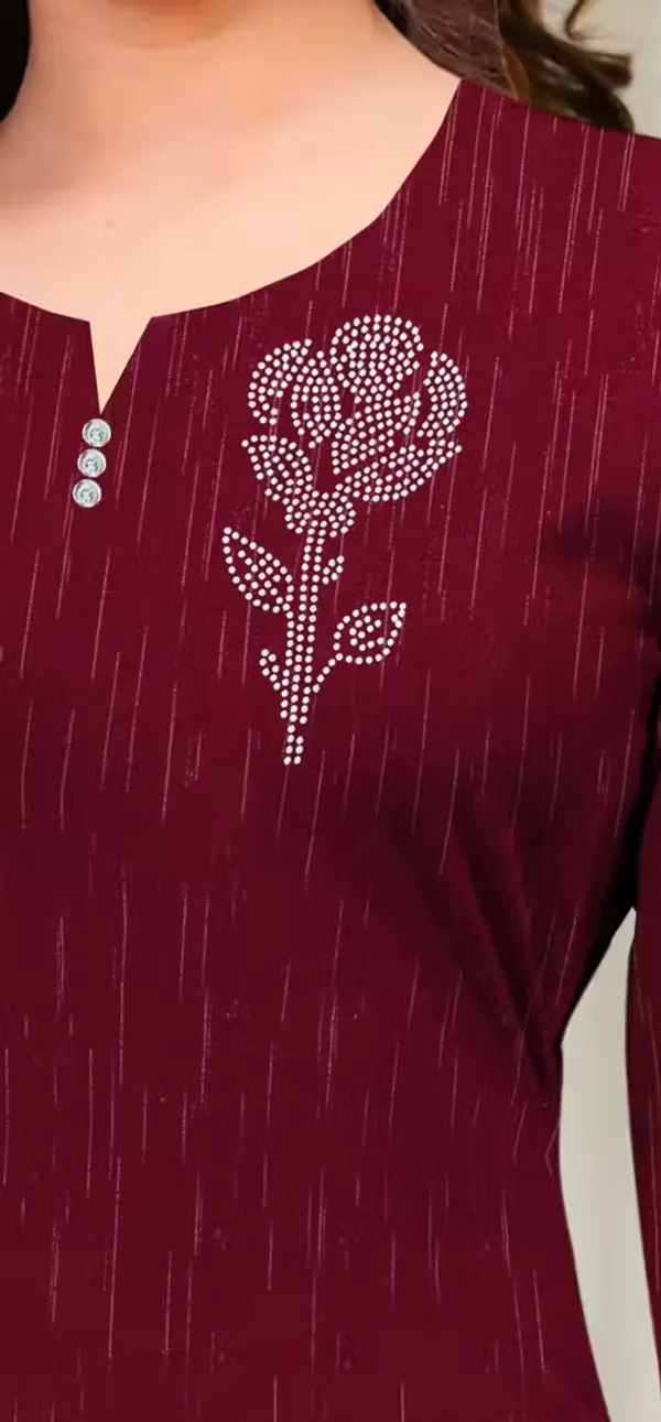 Maroon_Textured_Short_Kurti_for_Women