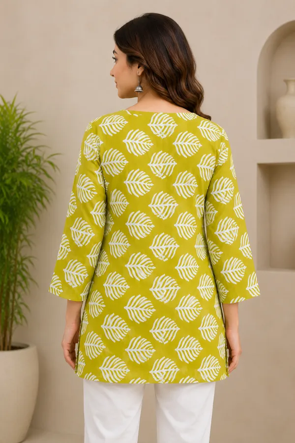 Green_Printed_Straight_Kurta_for_Women