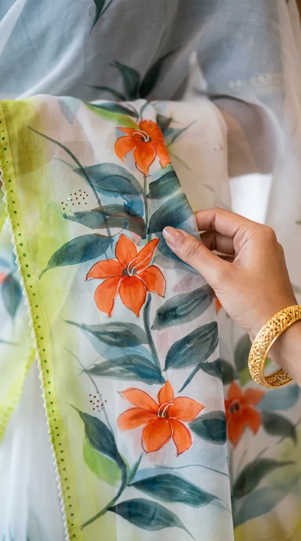 Tulip_Organza_From_Aranya_Collection_(Floral)_Hand-Painted_Wearable_Art_By_Adibani
