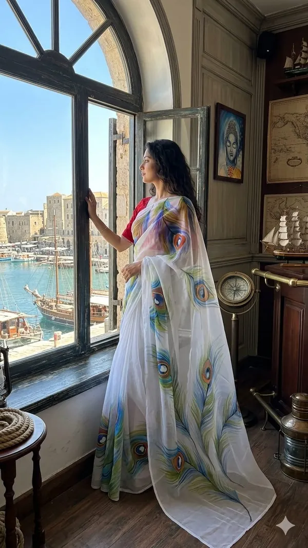 Mayur_Organza_From_Aranya_Collection_(Floral)_Hand-Painted_Wearable_Art_By_Adibani