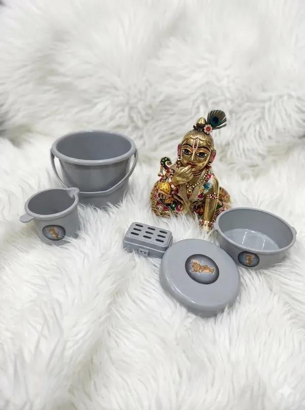 Grey_Laddu_Gopal_Miniature_Bath_Set