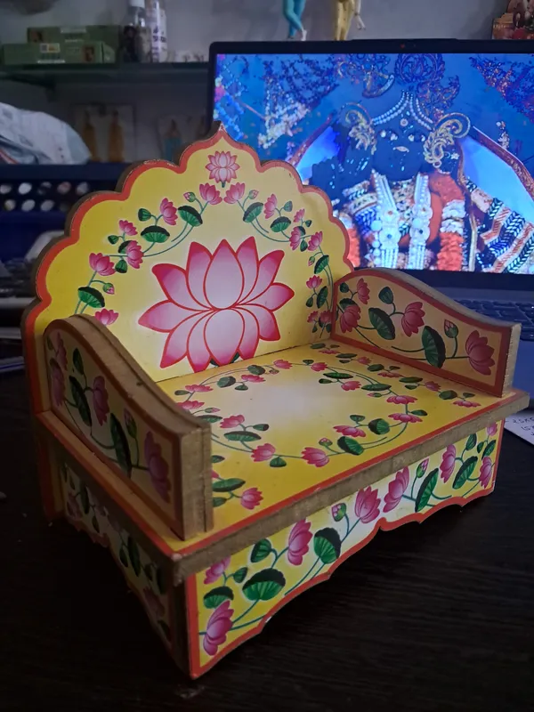 Wooden_Floral_Painted_Corner_Wall_Shelf