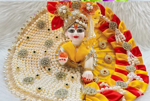 Yellow_Red_Pearl_Embellished_Krishna_Idol_Shringar_Set
