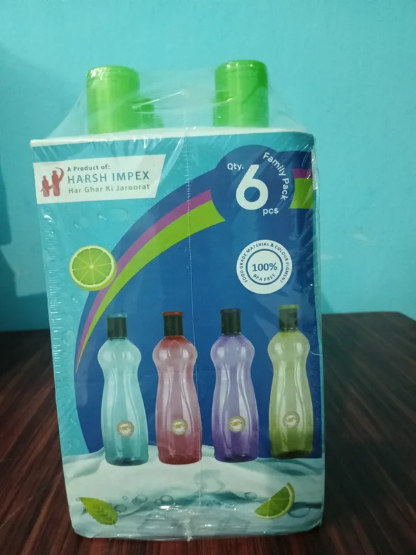 Green_Plastic_Water_Bottles_Family_Pack