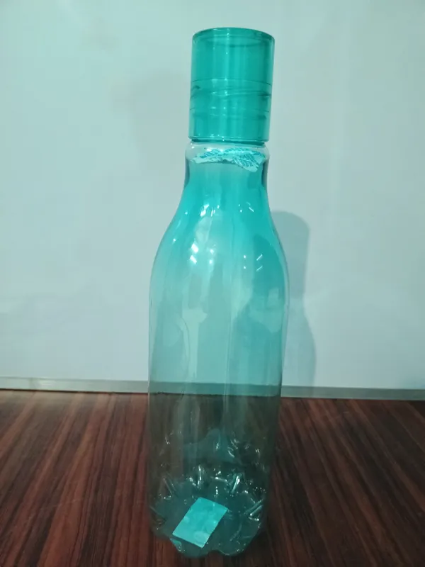 Turquoise_Plastic_Transparent_Water_Bottle