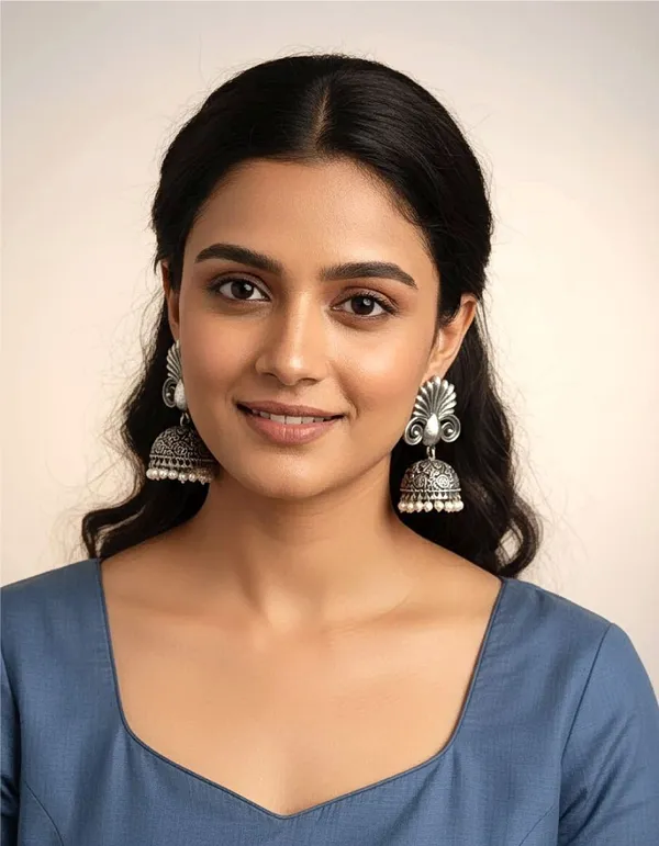 Silver_Oxidised_Brass_Traditional_Jhumka_Earrings_For_Women