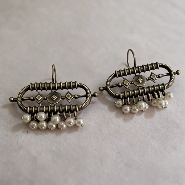 Silver_Oxidised_Brass_Geometric_Dangle_Earrings_For_Women