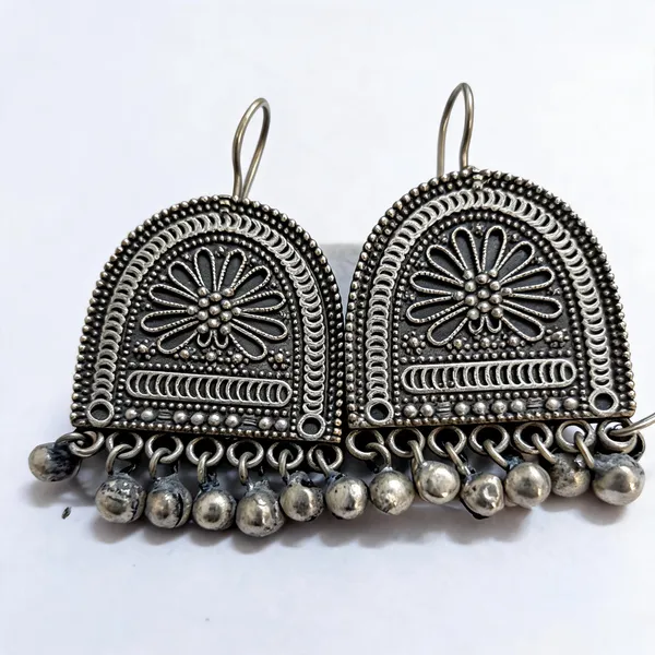 Silver_Oxidized_Brass_Floral_Jhumka_Earrings_For_Women